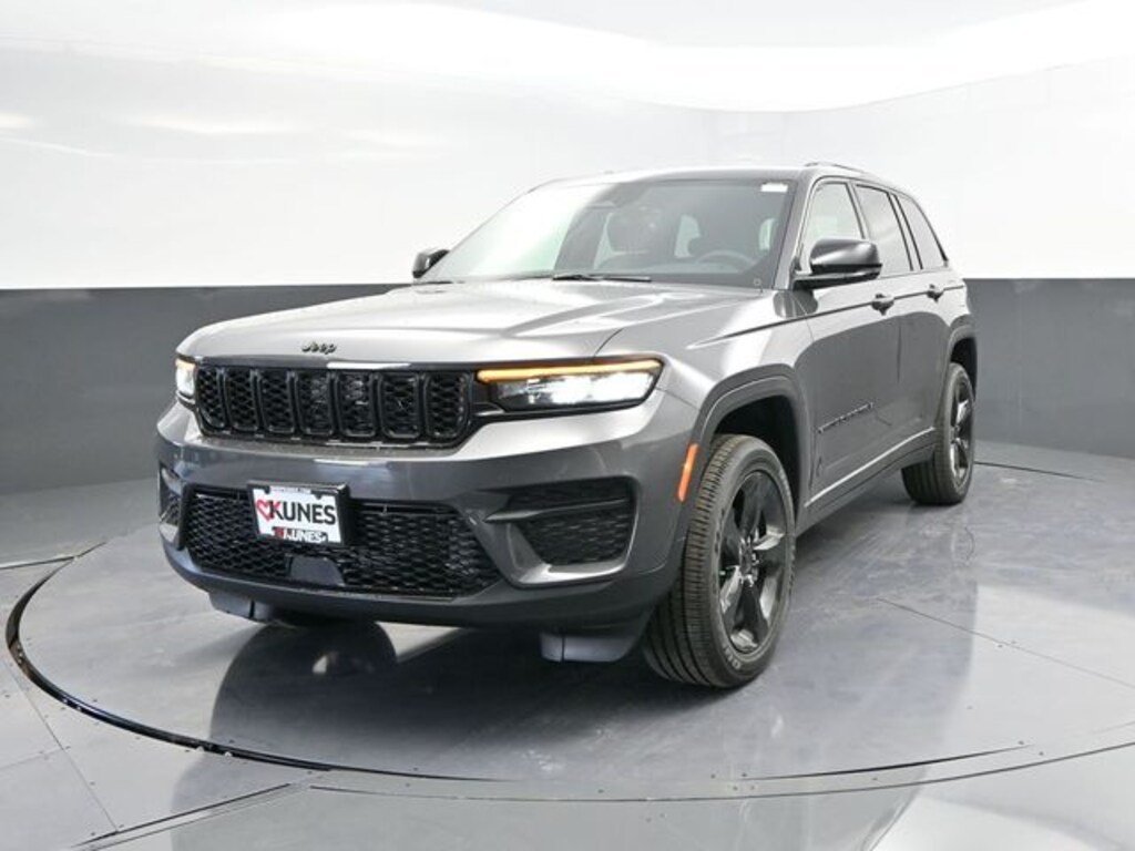 New 2025 Jeep Grand Cherokee Altitude X Sport Utility