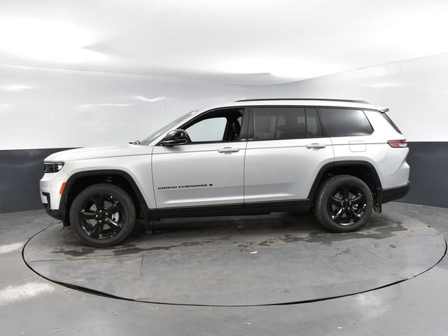 2025 Jeep Grand Cherokee Altitude X photo 3