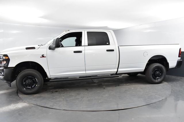 2025 Ram 2500 Tradesman photo 4