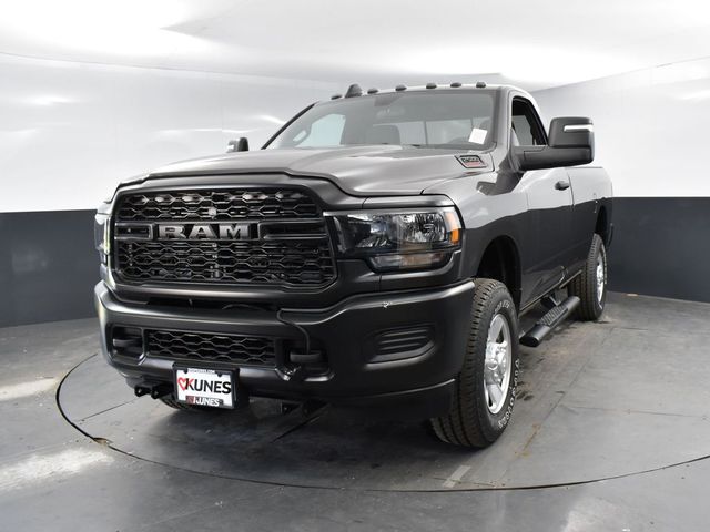 2024 Ram 2500 Tradesman photo 3