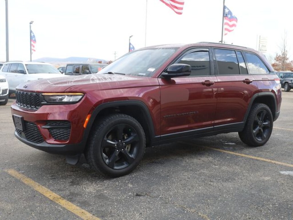 Used 2023 Jeep Grand Cherokee Altitude X SUV