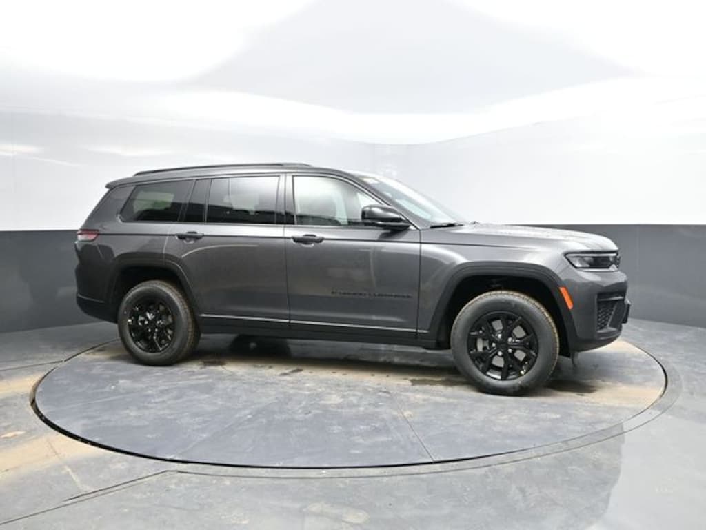 New 2026 Jeep Grand Cherokee L Laredo Sport Utility