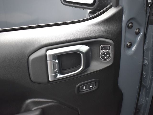 2025 Jeep Wrangler 4-Door Sport S - Photo 12