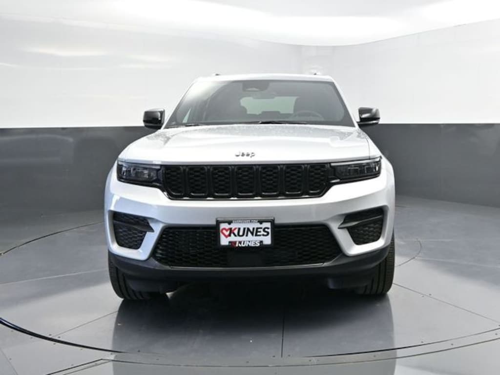 New 2025 Jeep Grand Cherokee Altitude X Sport Utility