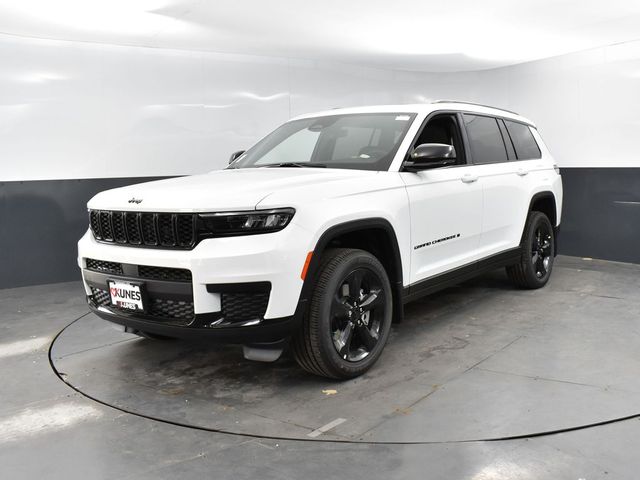 2025 Jeep Grand Cherokee Altitude X photo 3