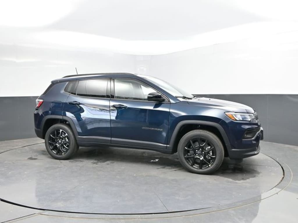 New 2026 Jeep Compass Latitude Sport Utility