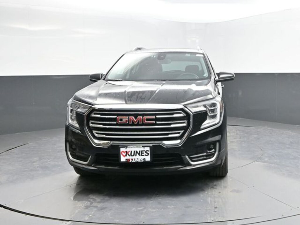 Used 2024 GMC Terrain SLT SUV