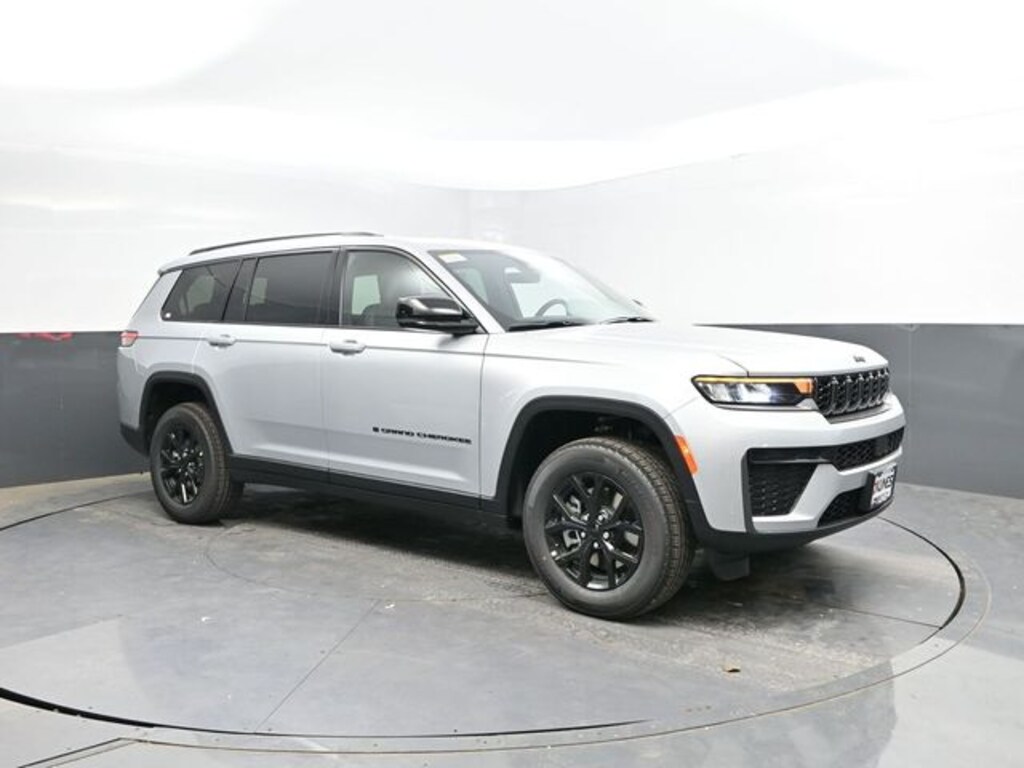 New 2026 Jeep Grand Cherokee L Laredo Sport Utility