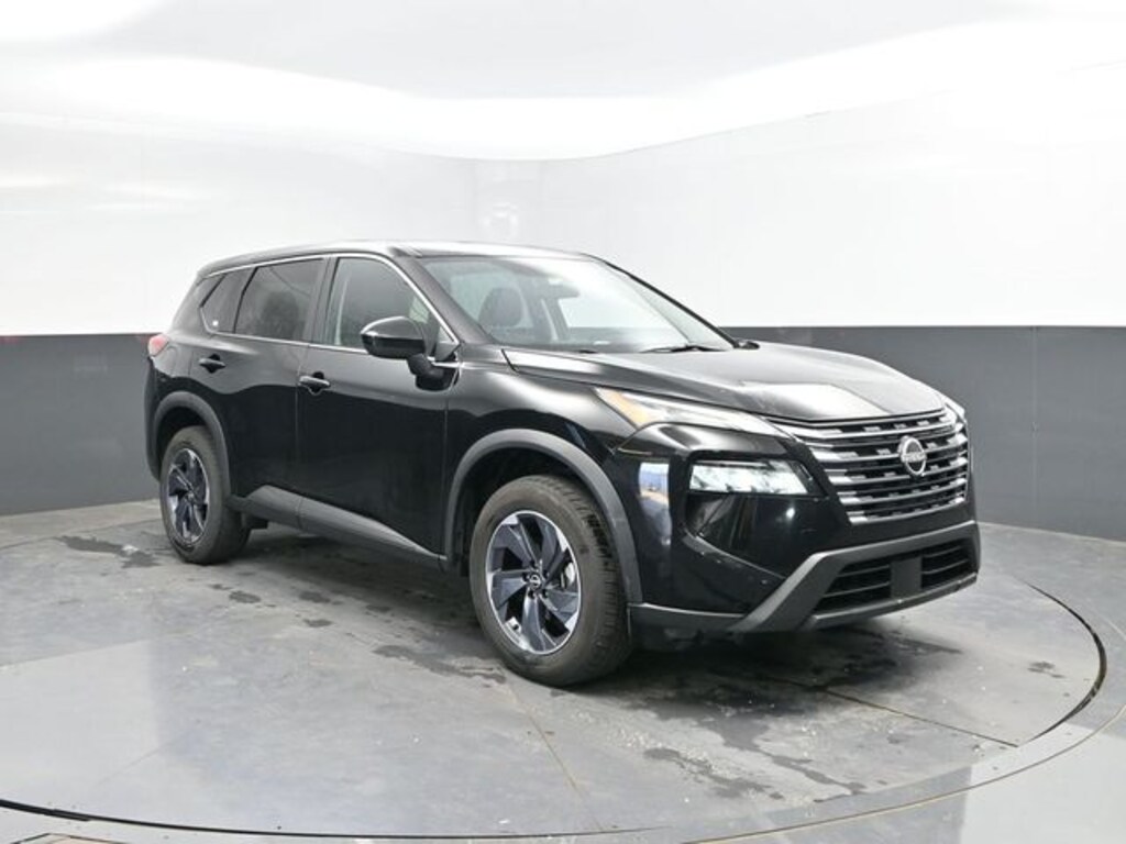 Used 2024 Nissan Rogue SV SUV