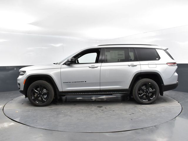 2025 Jeep Grand Cherokee Altitude X photo 3