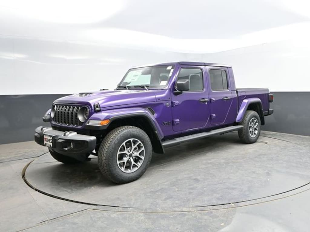 New 2026 Jeep Gladiator Sport S Pickup