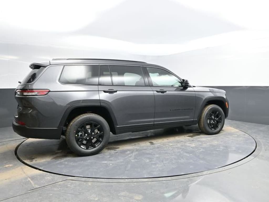New 2026 Jeep Grand Cherokee L Laredo Sport Utility