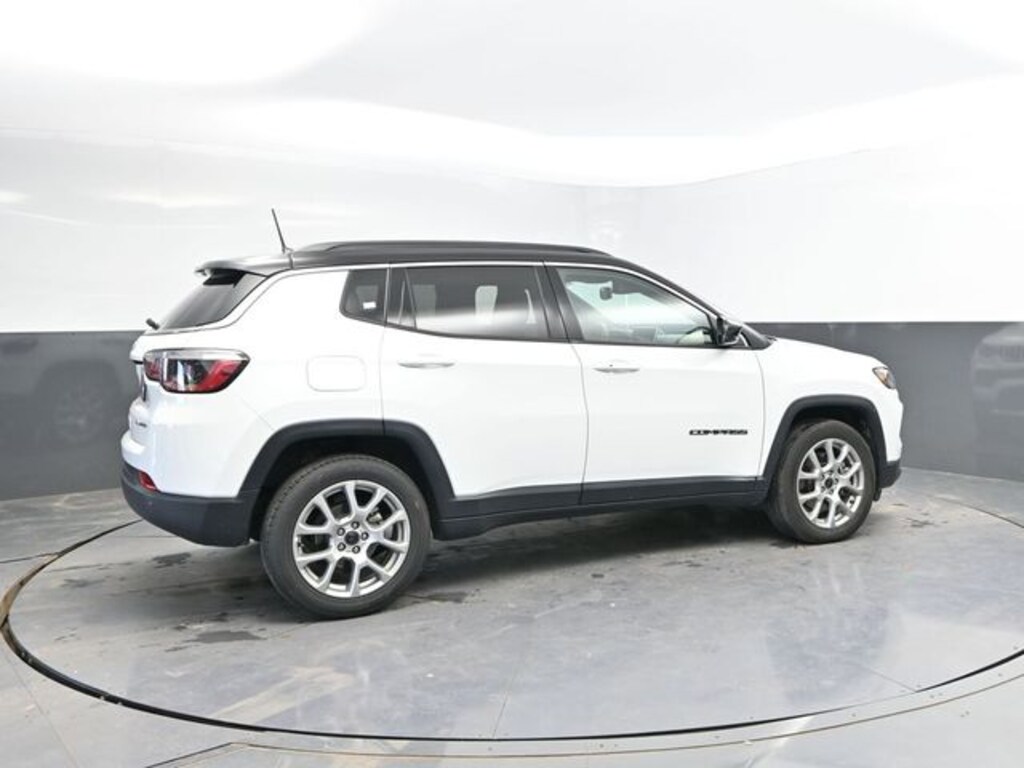 Used 2025 Jeep Compass Limited SUV