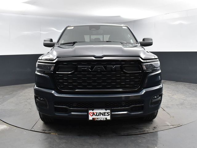 2025 Ram 1500 Tradesman photo 2