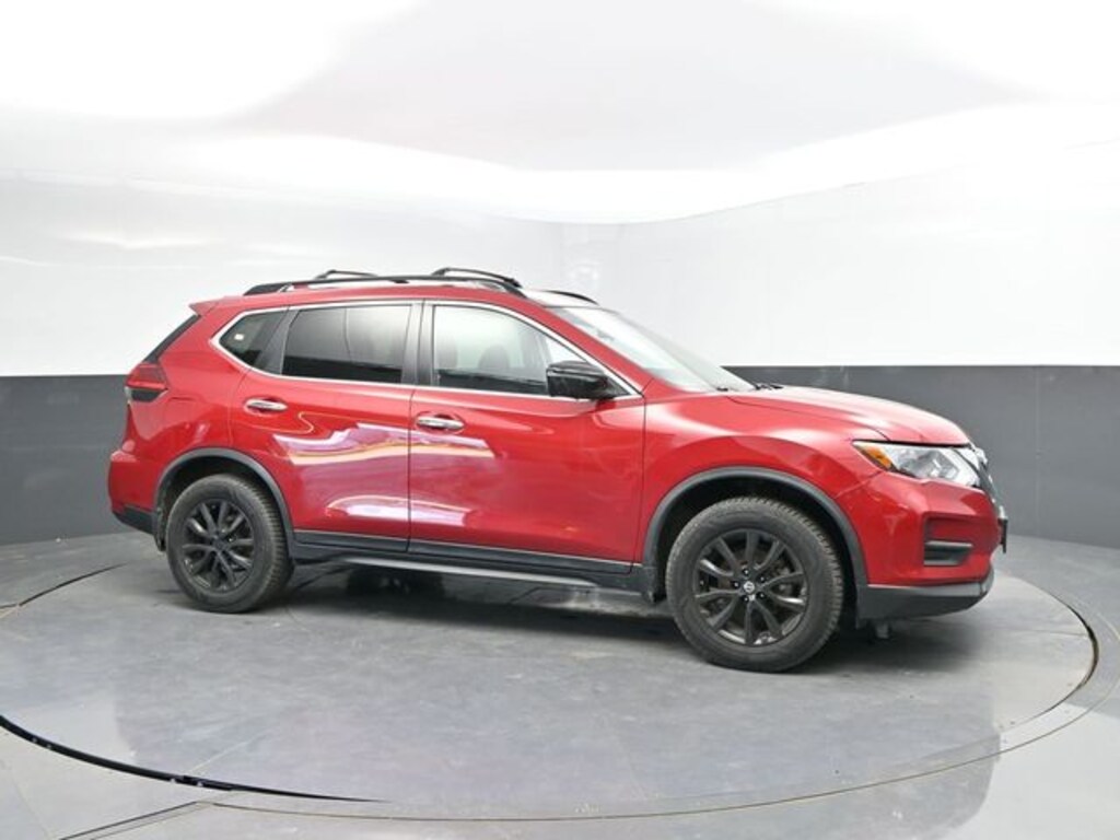 Used 2017 Nissan Rogue SV SUV