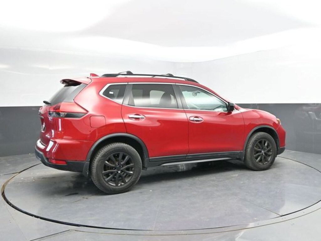 Used 2017 Nissan Rogue SV SUV