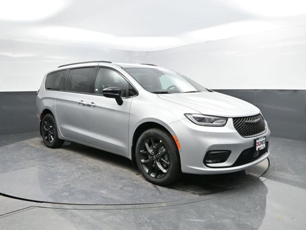 New 2026 Chrysler Pacifica Select Passenger Van