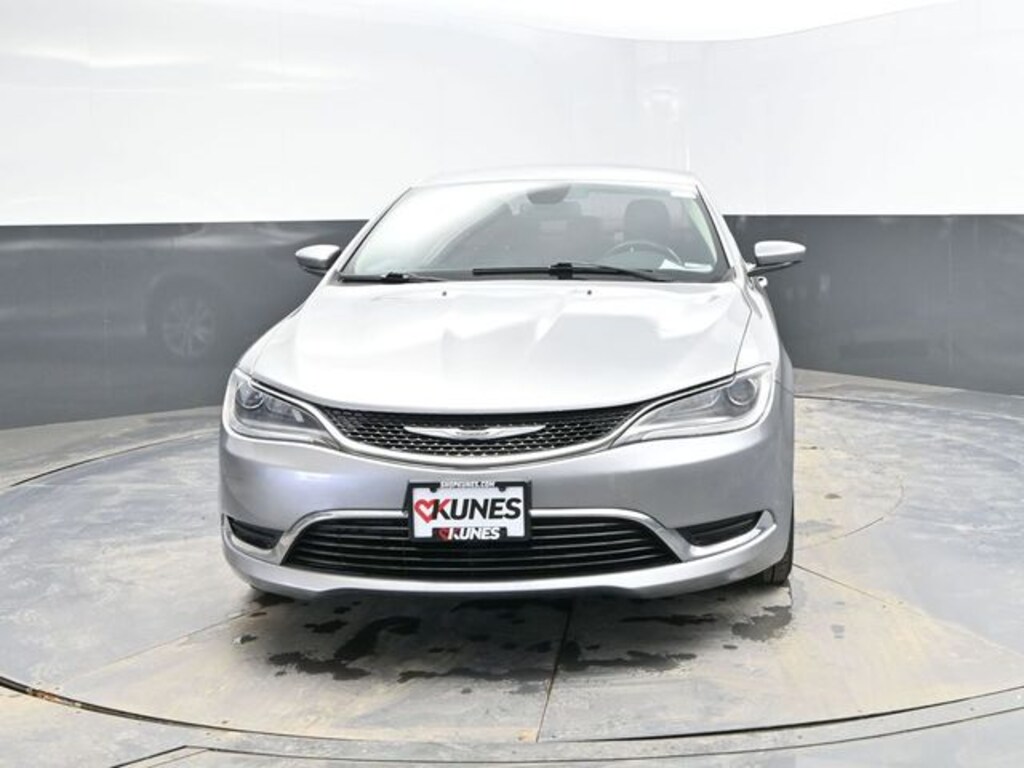 Used 2015 Chrysler 200 Limited Sedan