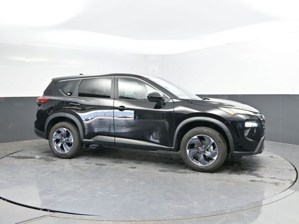 Used 2024 Nissan Rogue SV SUV