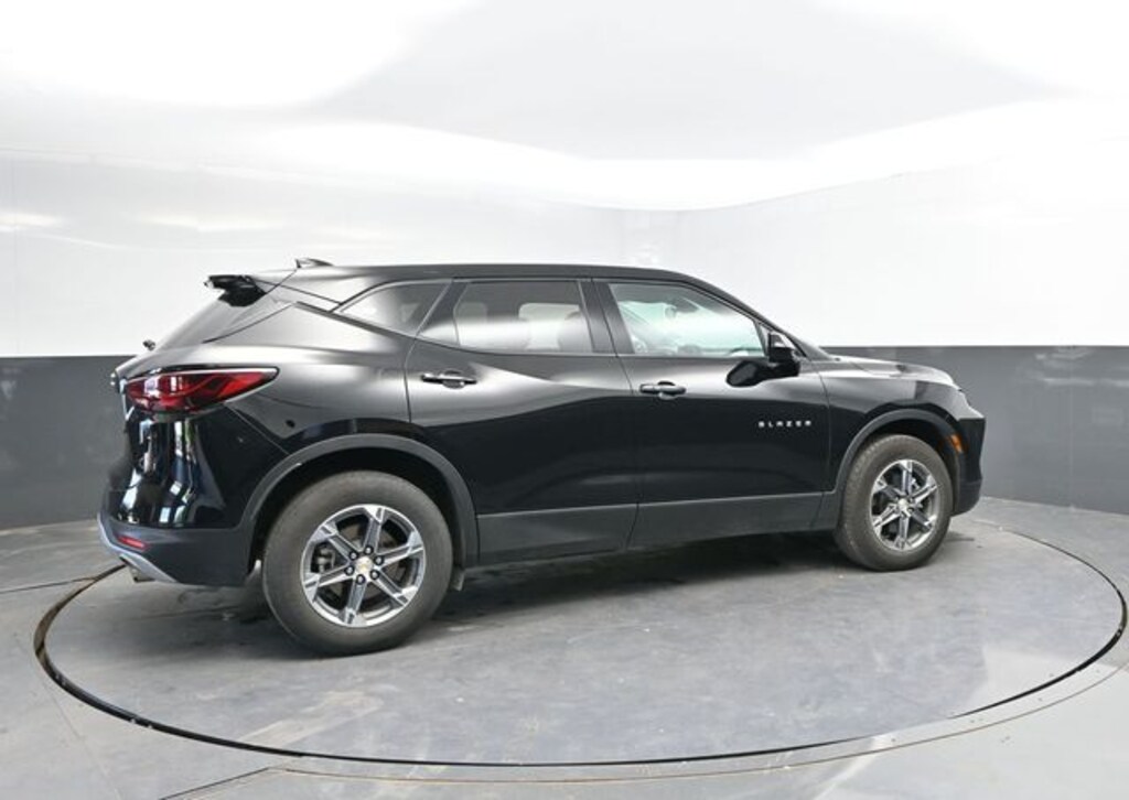 Used 2025 Chevrolet Blazer LT SUV