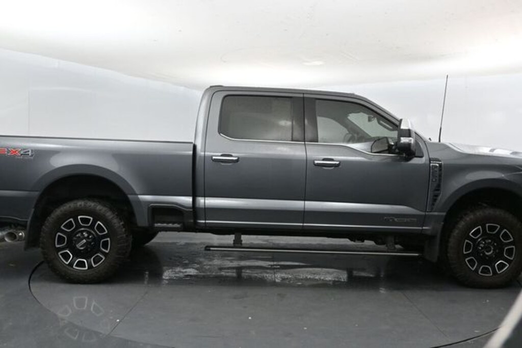 Used 2023 Ford F-250SD Truck