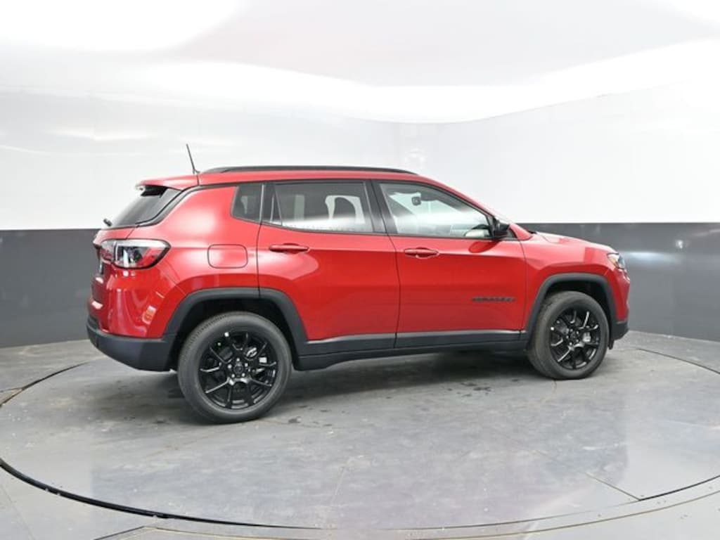New 2026 Jeep Compass Latitude Sport Utility