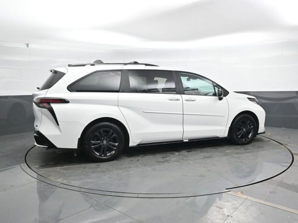 Used 2025 Toyota Sienna XSE 7 Passenger Minivan/Van