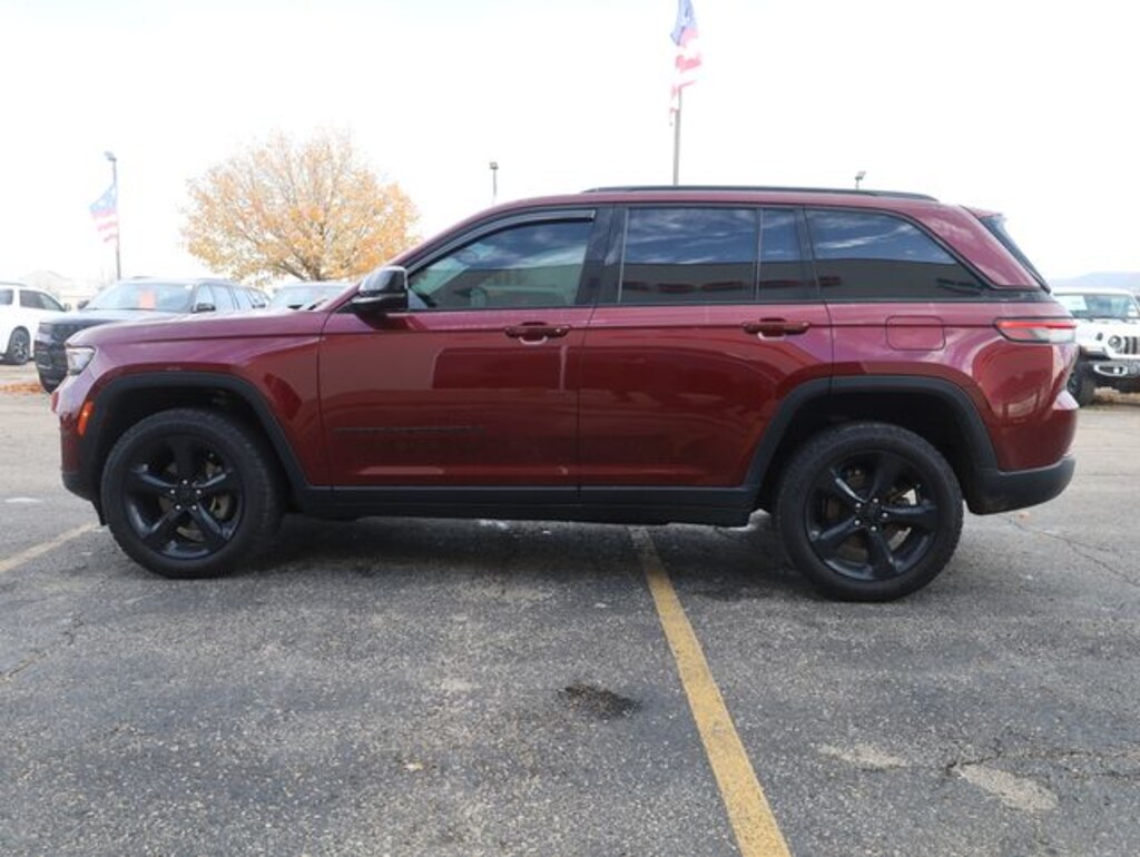 Used 2023 Jeep Grand Cherokee Altitude X SUV