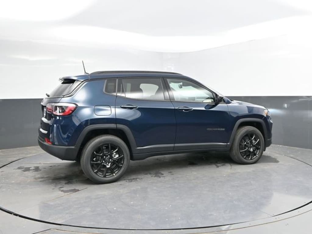 New 2026 Jeep Compass Latitude Sport Utility