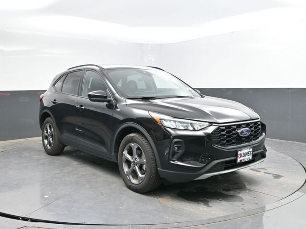 Used 2025 Ford Escape ST-Line Select SUV