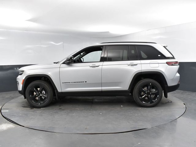 2025 Jeep Grand Cherokee Altitude X photo 4