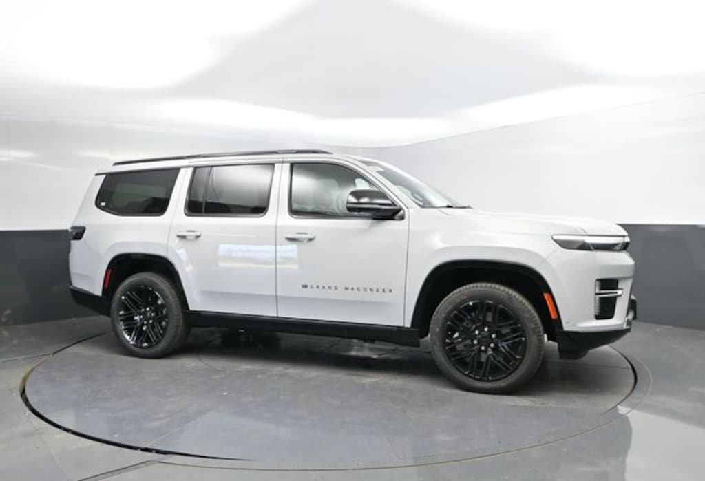 New 2026 Jeep Grand Wagoneer Limited Reserve Sport Utility