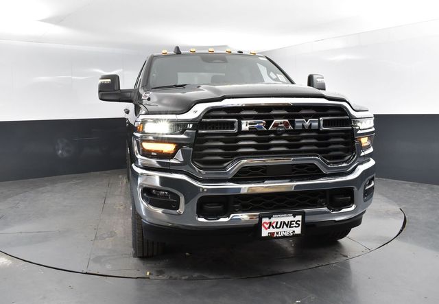 2025 Ram 2500 Big Horn photo 2