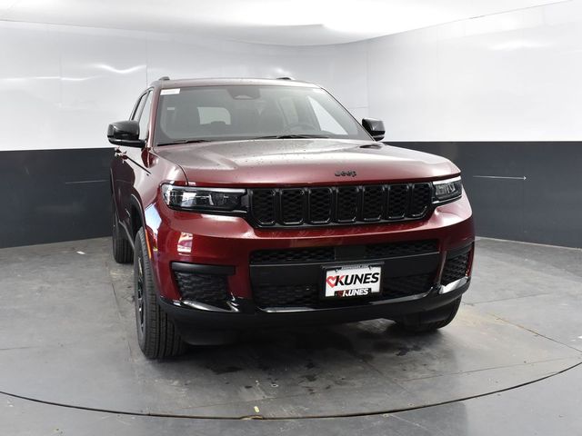 2025 Jeep Grand Cherokee Altitude X photo 2