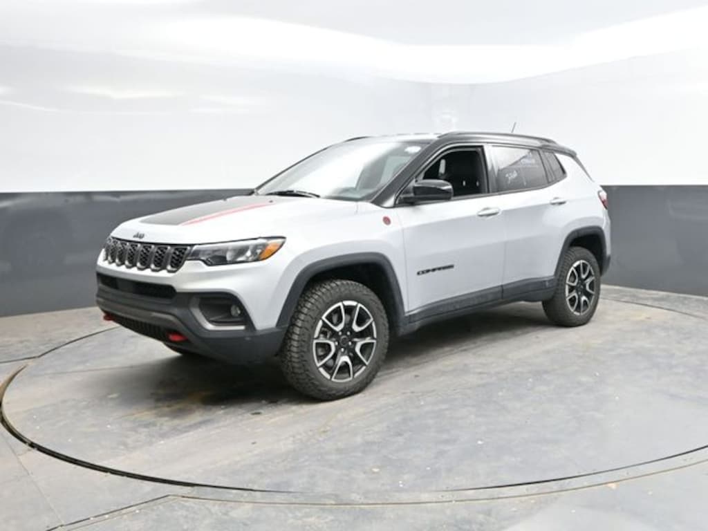 Used 2025 Jeep Compass Trailhawk SUV