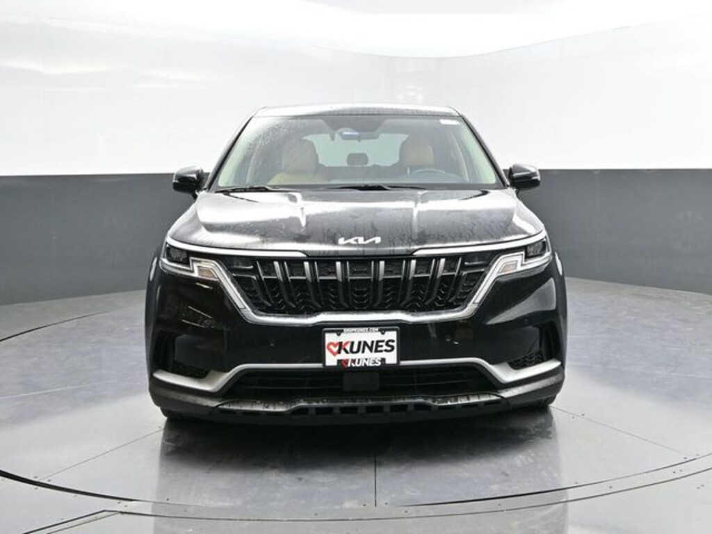 Used 2022 Kia Carnival EX Minivan/Van