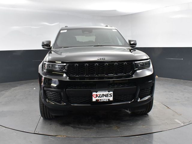 2025 Jeep Grand Cherokee Altitude X photo 2