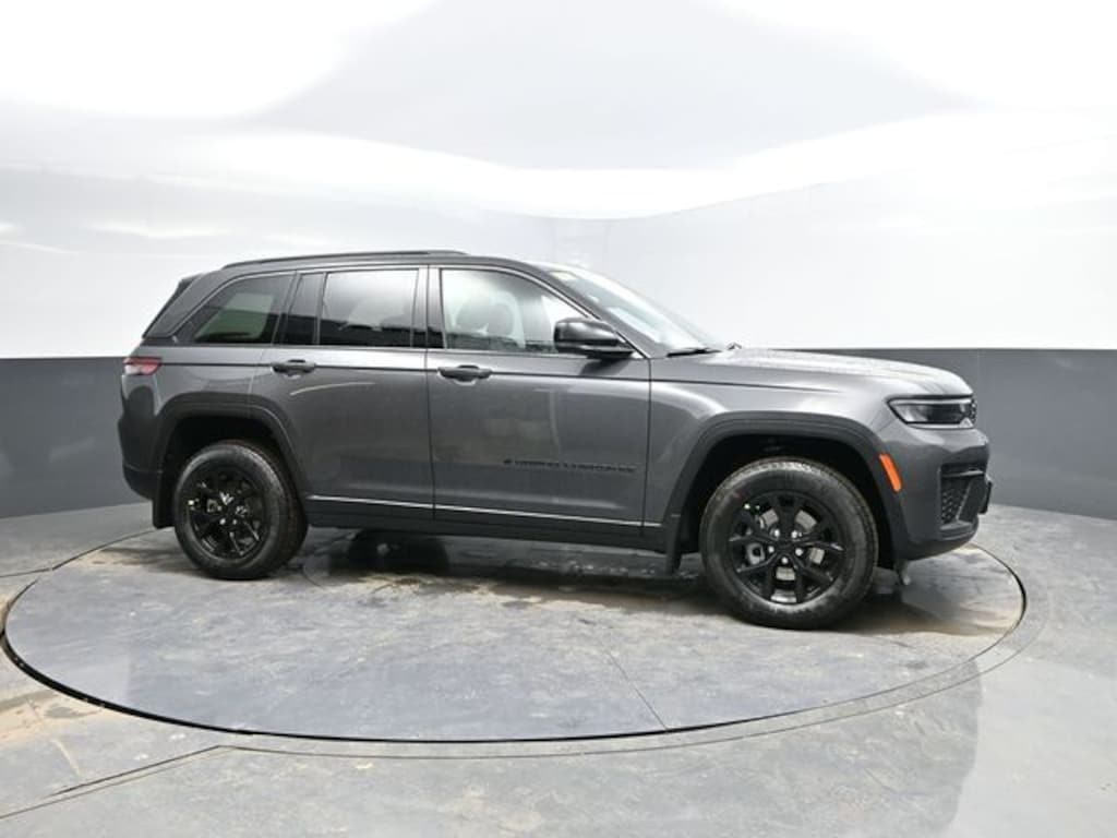 New 2026 Jeep Grand Cherokee Altitude Sport Utility