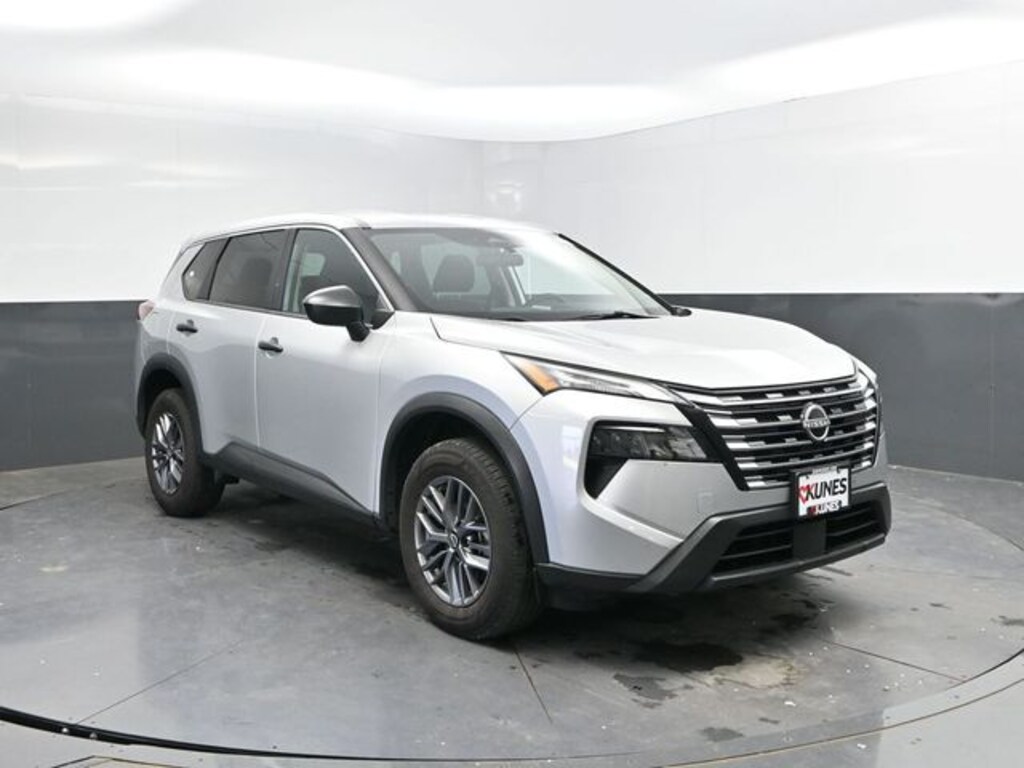 Used 2024 Nissan Rogue S SUV
