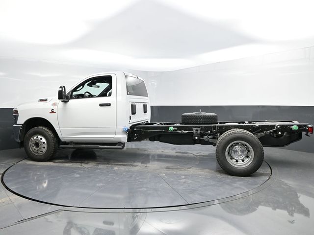 2026 Ram 3500 Tradesman photo 4
