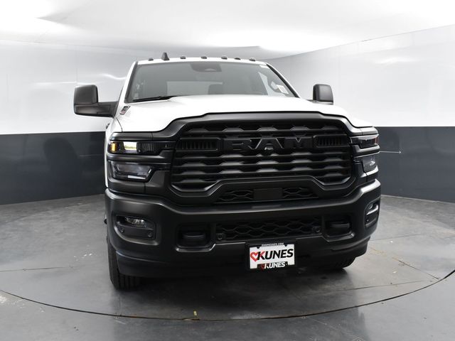 2025 Ram 2500 Tradesman photo 2