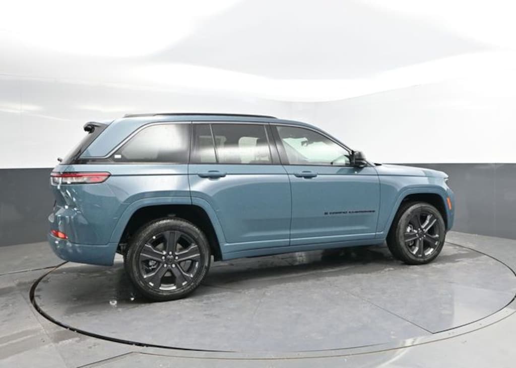 New 2027 Jeep Grand Cherokee Limited Reserve Sport Utility