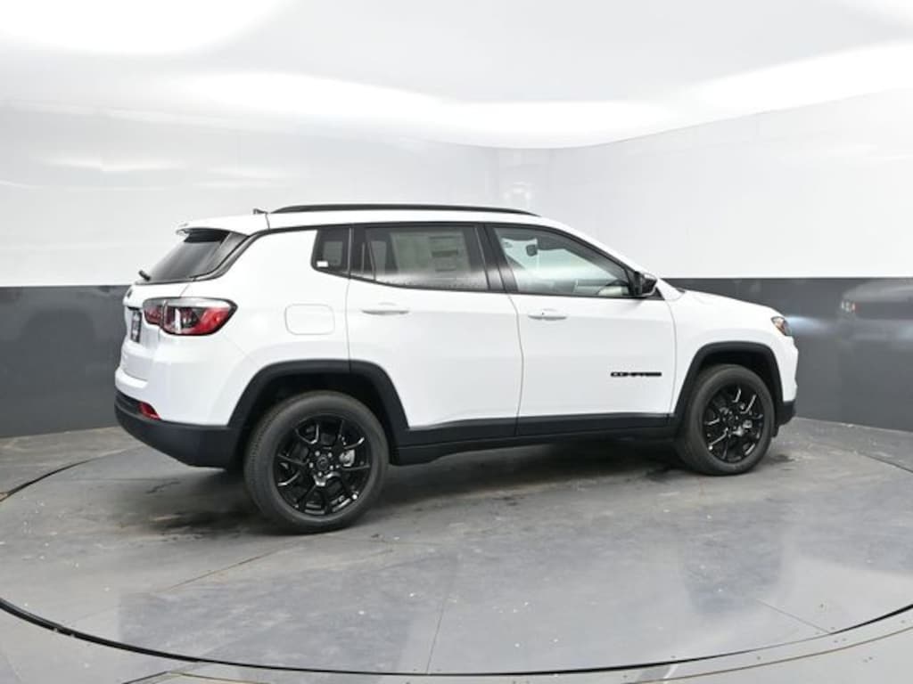 New 2026 Jeep Compass Latitude Sport Utility