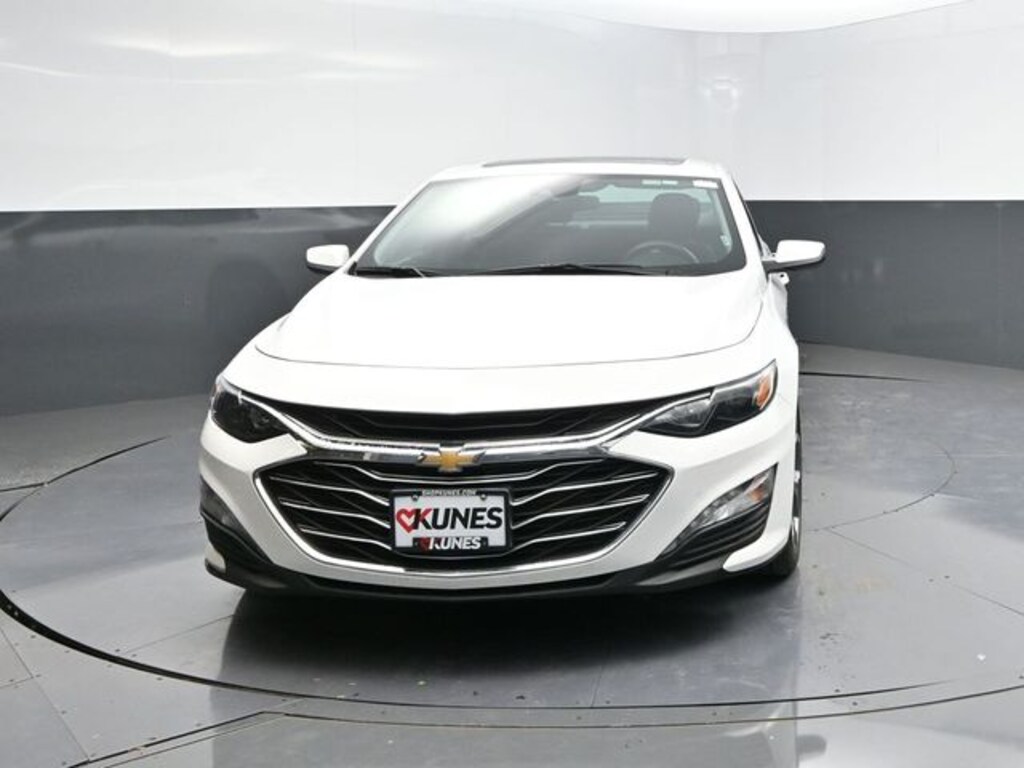 Used 2024 Chevrolet Malibu LT 1LT Sedan