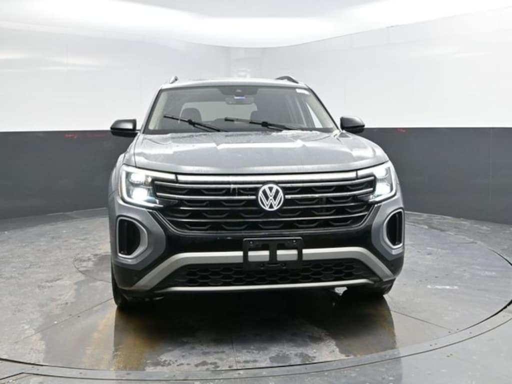 Used 2024 Volkswagen Atlas 2.0T Peak Edition SEL SUV