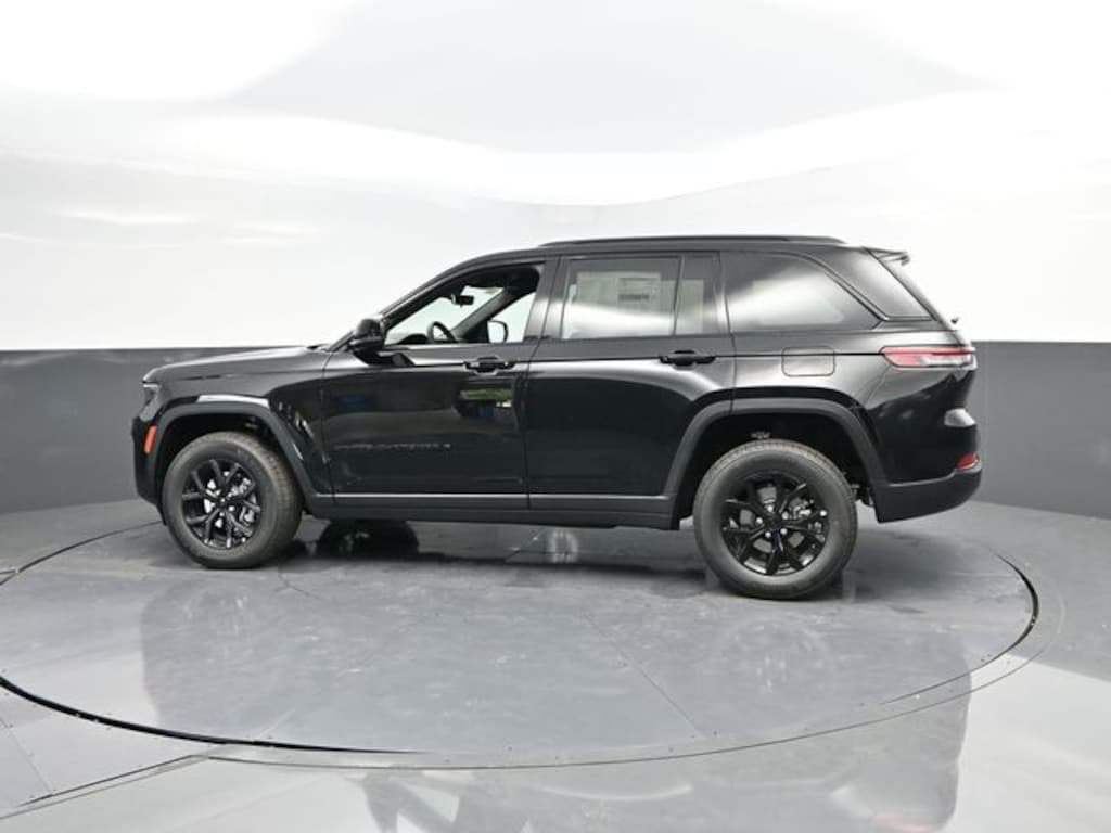 New 2025 Jeep Grand Cherokee Altitude X Sport Utility