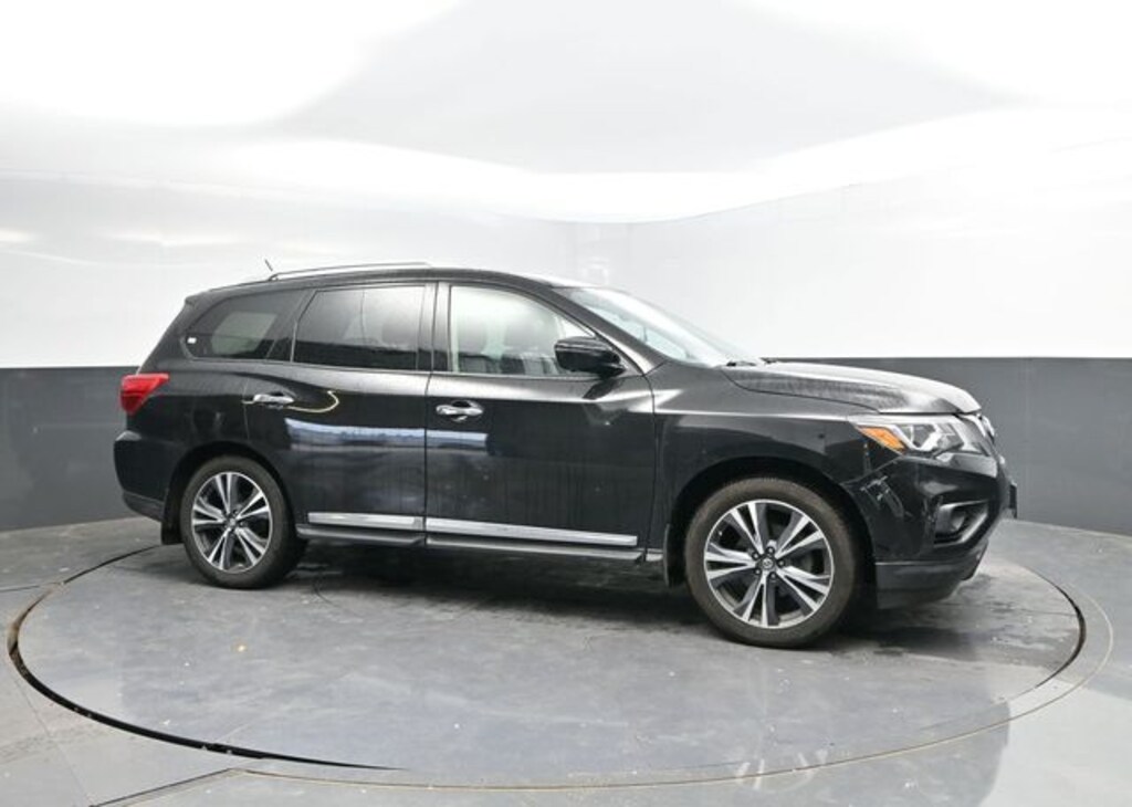 Used 2017 Nissan Pathfinder Platinum SUV