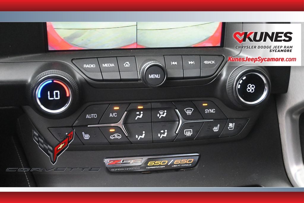 2016 Chevrolet Corvette 3LZ - Photo 16