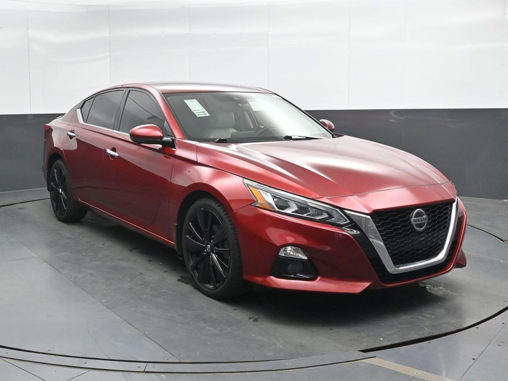 Used 2019 Nissan Altima 2.5 Platinum Sedan