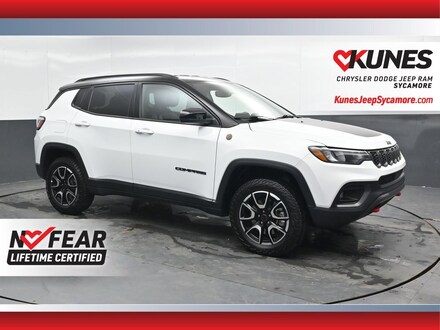 2025 Jeep Compass Trailhawk SUV